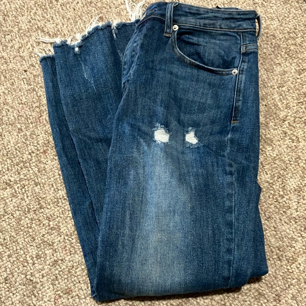 Risen Distressed Blue Denim Jeans